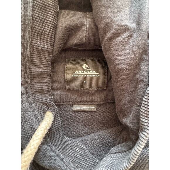 RIP CURL mens Sweatshirt size Small, black with colorful design - Picture 3 of 9